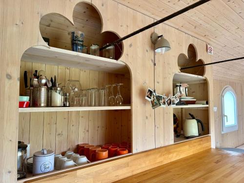 Stribrna Skalice Autre | Glamping - stylová maringotka v srdci Ladova kraje, poblíž hlavního města Prahy