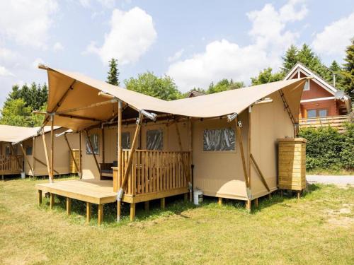 Signy-lAbbaye Appartement | Glamping Tent in the Ardennes