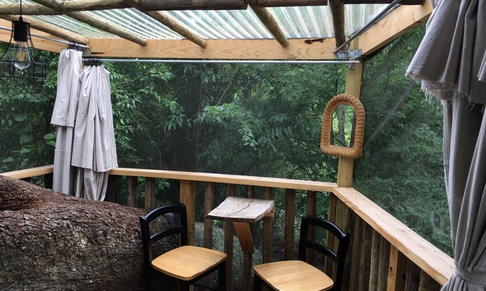 Live Oak Autre | Glamping Treehouse on Farm, Unique Experience!
