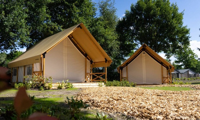 Mol Maison | Glampingtent Kiezel Lodge 4 by Interhome