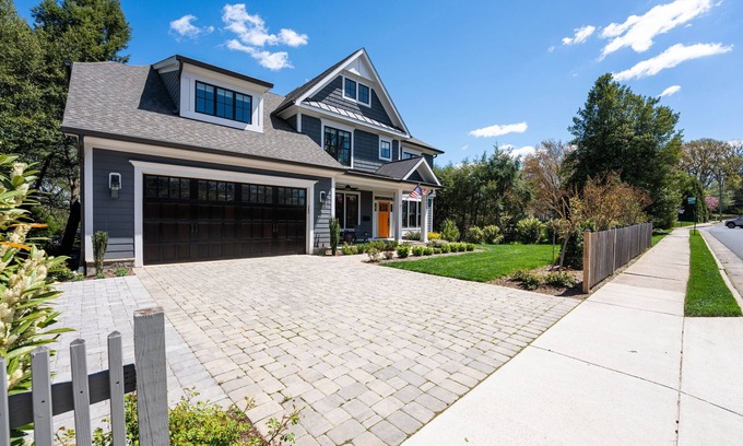 Arlington Maison | Glebe Getaway House
