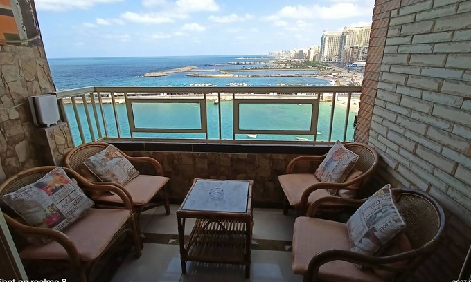 Ar-Raml 1 Appartement | Gleem Luxury apartments direct Sea view Alexandria جليم بحر مباشر فيو روعة