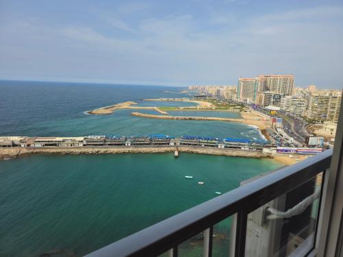 Ar-Raml 1 Appartement | Gleem Luxury Condo Direct Sea view G18