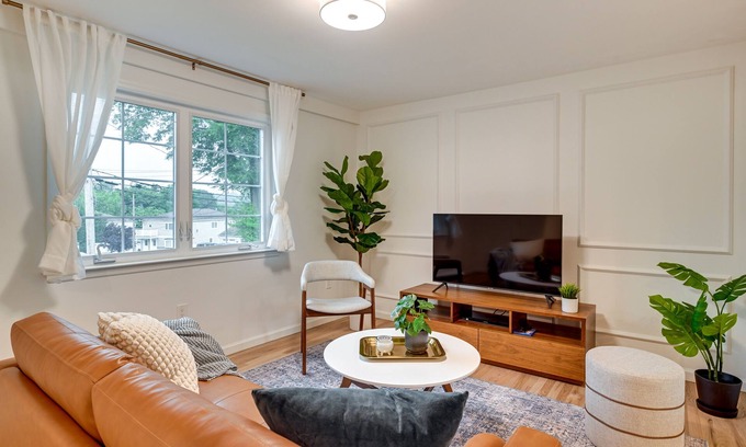 Glen Cove Appartement | Glen Cove Vacation Rental < 1 Mi to Downtown!