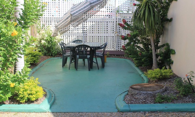 Norman Gardens Hôtel | Glenmore Palms Motel