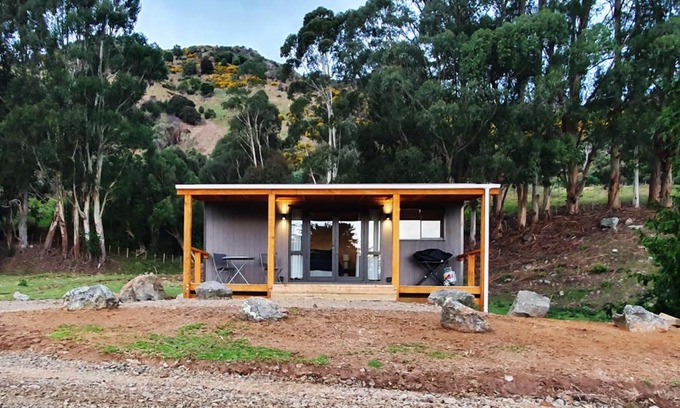 Akaroa Lit Et Petit-Déjeuner | Glenwood Akaroa Bush Retreat - Totara Hut