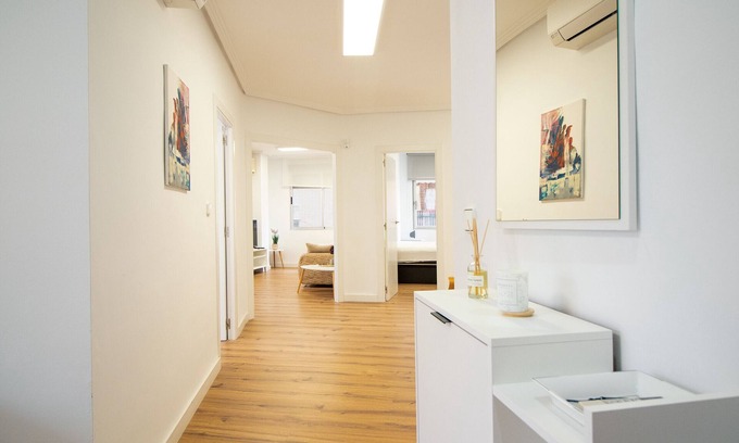 Port de Sagunt Appartement | Global Properties: Centrally located 4-bedroom property