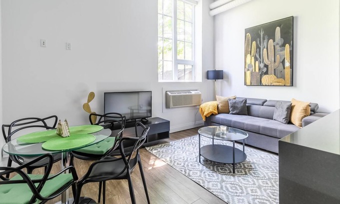 Kirkendall North Appartement | RANDOM LISTING