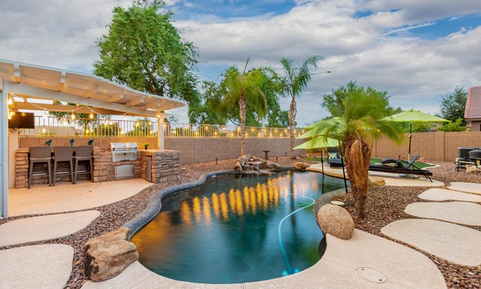 Canyon Trails Maison | Good Times in Goodyear~ Stadiums So Close too~Heated Pool!