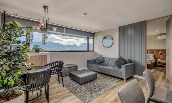 La Aguacatala Appartement | Go Living 801 · New Luxury 2BD Apt Poblado - 2AC by HOUSY HOST