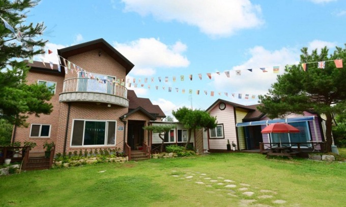 Goesan Maison | Goesan Hwayang Gyegok Gangaae Pension