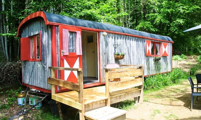 Saint-Priest-les-Fougeres Autre | GoGreen Roulotte