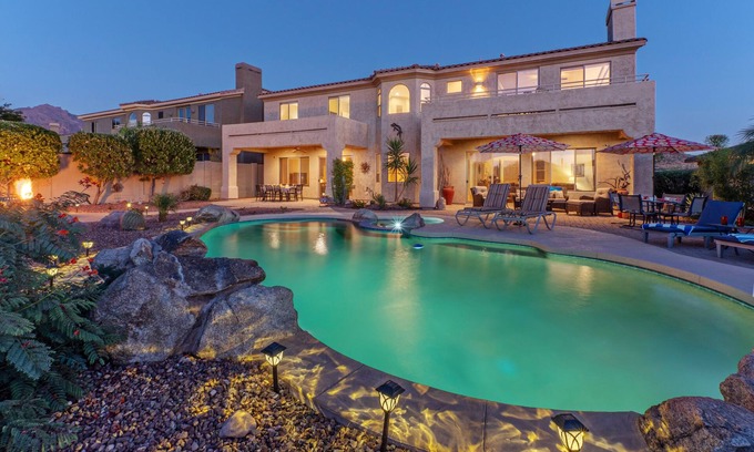 Gold Canyon Maison | Gold Canyon LUX, Mt VIEWS, POOL w/Opt Heat, Spa, Fire Pit, Theater & Arcade, 2 Garage Spaces