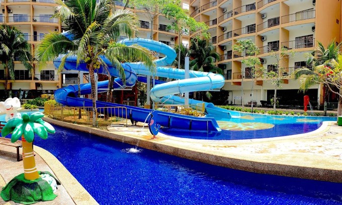 Endah Appartement | Gold Coast Morib Studio l Apartment I Penthouse