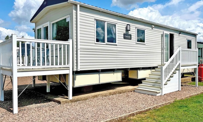 Harvington Maison | Gold Deluxe 3 Bed sleeps 8 Pet friendly