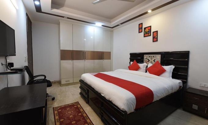 South Extension Maison | Golden Bed and Breakfast- High Quality Rooms in South Ex-1 D Block