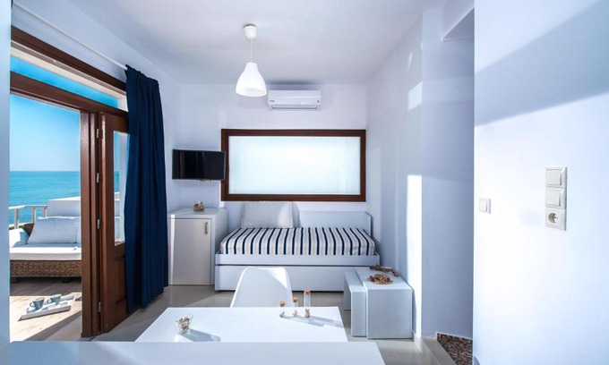 Kokkini Chani Appartement | Golden Grain Suites "by Checkin"