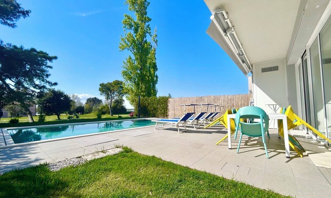 Isola Albarella Villa | Villa Golden Hour Retreat avec vue sur le lagon et piscine