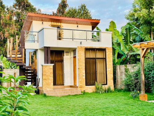 Nkoanrua Appartement | Golden hour tiny house