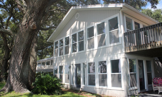 Saint Helena Island Maison | Golden Hour Beach Cottage - St. Helena Island