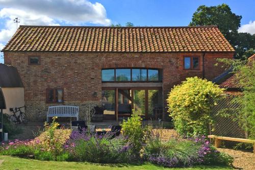Fakenham Maison | Golden Lion Barn