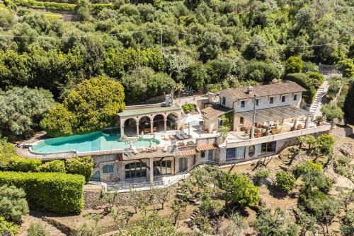 Pietrasanta Appartement | GOLDEN LUXE - Luxury Villa whit Amazing Sea Wiew Pool