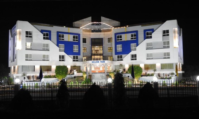 Malda Hôtel | GOLDEN PARK HOTEL & RESORT