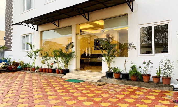 Viluppuram Hôtel | Golden Parrk