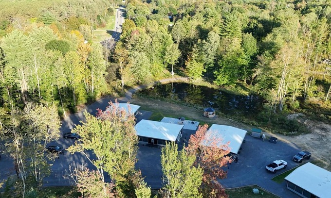 Altmar Hôtel | Golden Pond Cabins