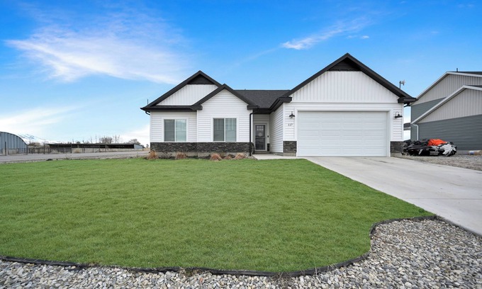Preston Maison | Golf Course Get-Away