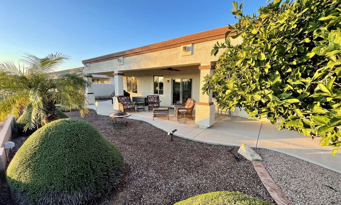 Springfield Lakes Maison | Golf Course property with Mountain View