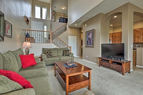 Gold Canyon Maison | Golf Course View and Pool Access Gold Canyon Gem