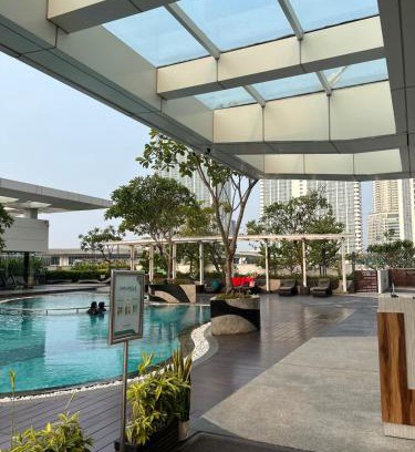 Tangerang Appartement | Golf View from the Highest Floor at U-Residence tower 2, Lippo Karawaci