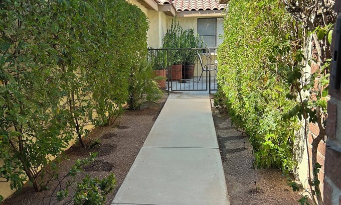 Palm Desert Copropriété | Golfer’s Paradise- Two bedroom condo in Palm Desert’s best community