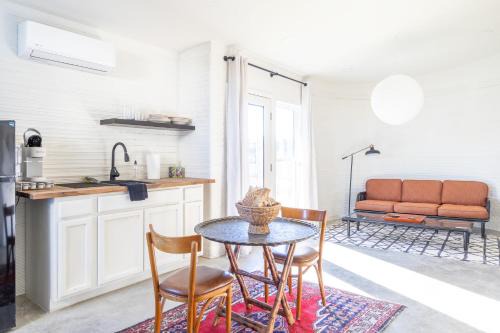 Round Top Maison | Gomocita Casita 3 at The Halles Artisan Venue