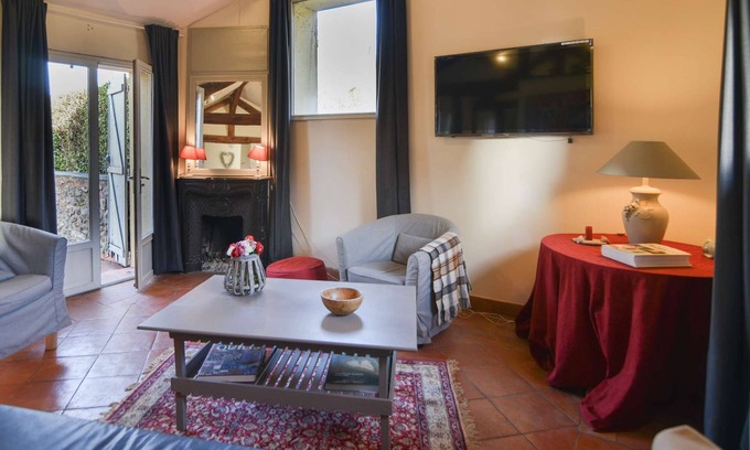 Noisy-le-Roi Villa | Appartement Gondi" 4 pièces (env. 100m2) au premier étage