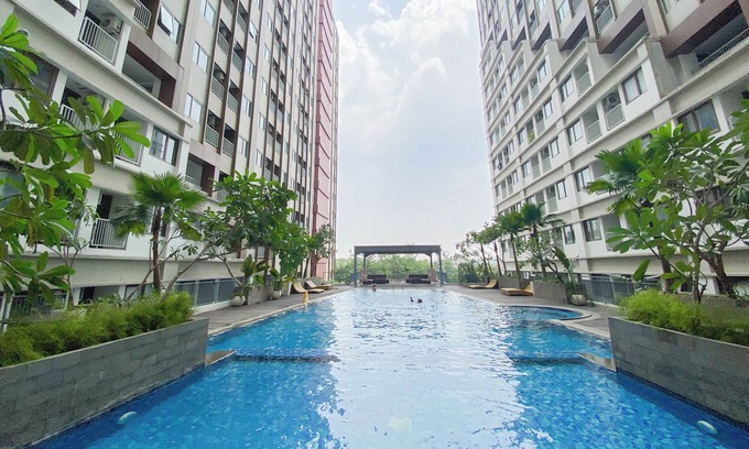 Duren Sawit Appartement | Good And Homey Studio At Gateway Park Lrt City Bekasi Apartment