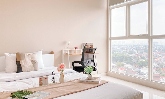 Jakarta Appartement | Good Deal and New Furnished 2BR Ciputra International Apartment