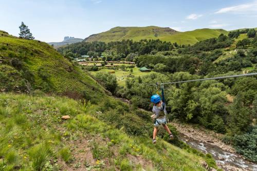 Drakensberg Gardens Chalet De Ski | Gooderson Leisure Riverbend Chalets Self Catering and Timeshare Gold Crown Resort