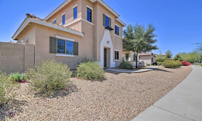 Rio Paseo Cottage | Goodyear Escape w/ Grill: Community Pool Access!