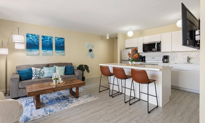 Waikiki Copropriété | Gorgeous 1 Bdrm Waikiki Banyan Partial Ocean View T1