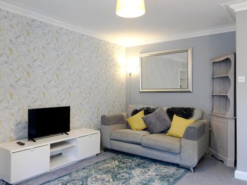 Dunbar Appartement | Gorgeous 3 bedroom Dunbar Serviced Apartment