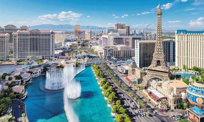 Enterprise Maison | Relaxing Home Near Las Vegas Strip & Raiders Stadium w/ King Ideal for Long Stay