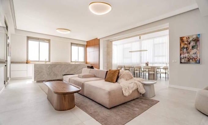 Jerusalem City Centre Appartement | Gorgeous 4 bdm Penthouse, Haneviim court