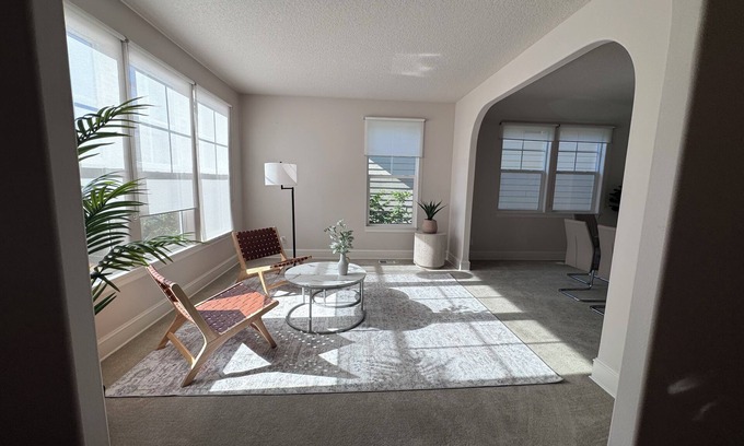 Bethany Maison | Gorgeous 5 Bedroom Home w/King beds, 2 Gig ultra fast internet!