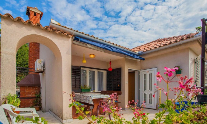 Cres Appartement | Magnifique appartement à Cres avec.
