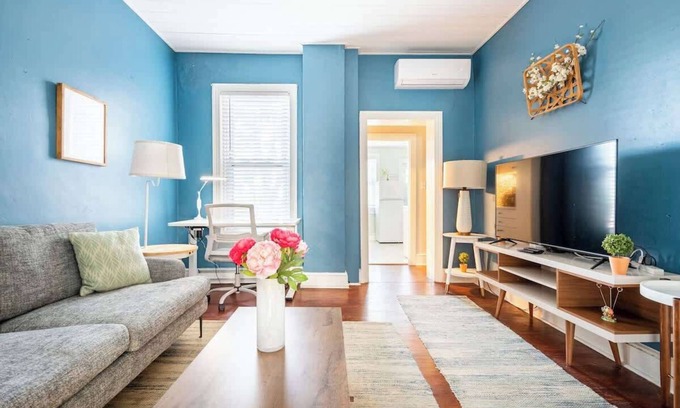 Downtown Wilmington Appartement | Gorgeous APT w King Bed/full kitchen/prvt laundry