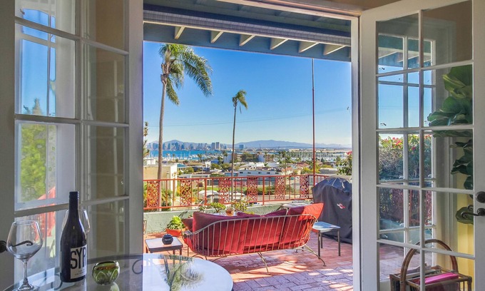 Point Loma Appartement | Magnifique Bay View & Sunrise / Sunsets depuis votre terrasse privée et ensoleillée!