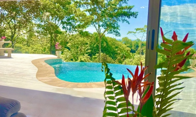 Portalon Maison | Gorgeous Brand New Ocean View Rainforest Home