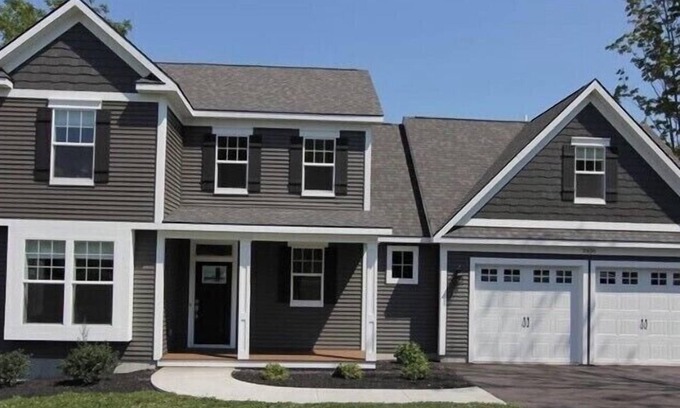 Skaneateles Maison | Gorgeous Custom-Built Home w/Breathtaking Lake Views!